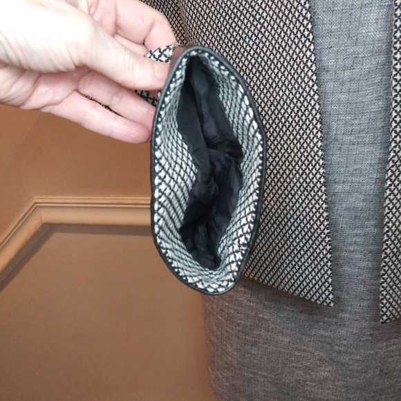 Vintage Neiman Marcus Black/Ivory Cropped Wool Jacket With Genuine Leather Trim - Picture 9 of 16